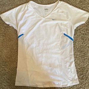Womens large Nike short sleeve top EUC
